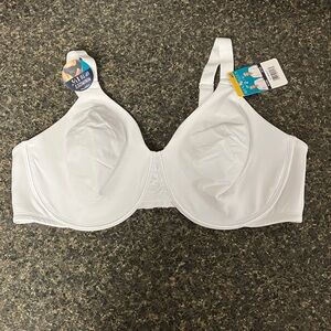 9/13   NWT vanity fair white underwire bra 44D  style # 76084
